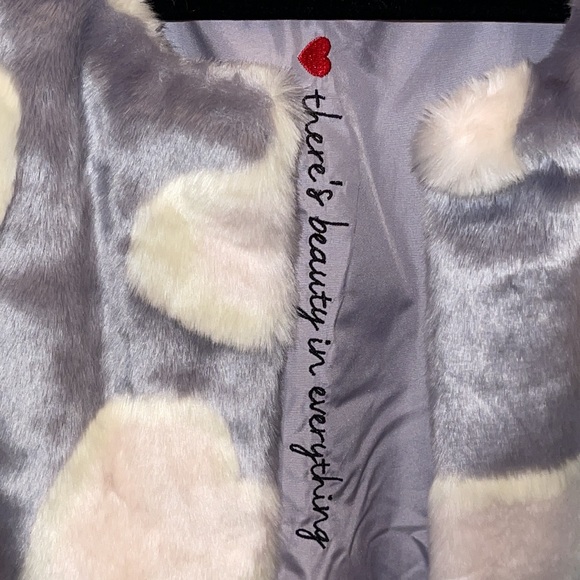 NWOT- DEAR DREW FAUX FUR HEARTS JACKET SZ SM - Picture 4 of 8